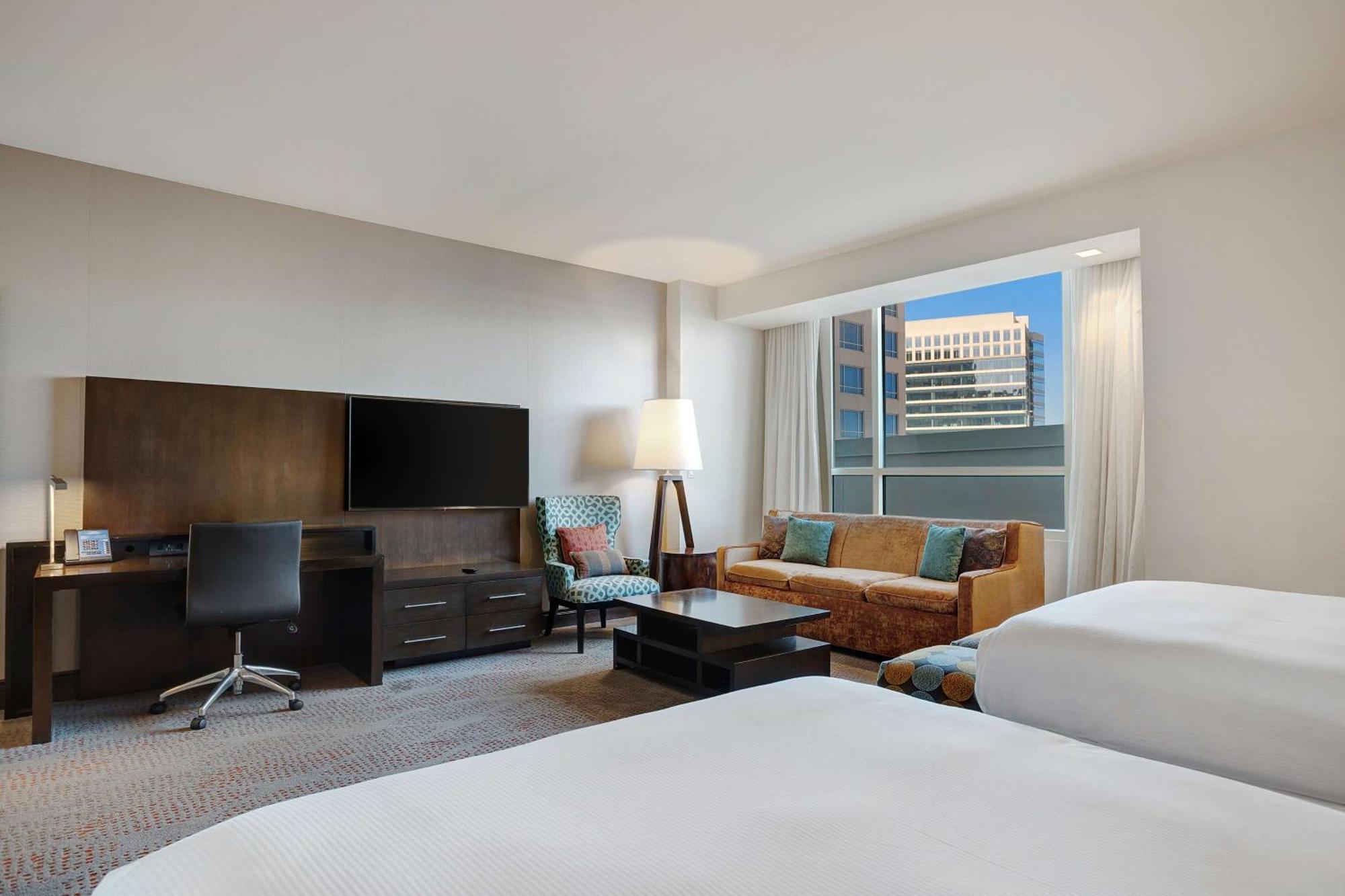 Hilton Dallas/Plano Granite Park Exterior photo