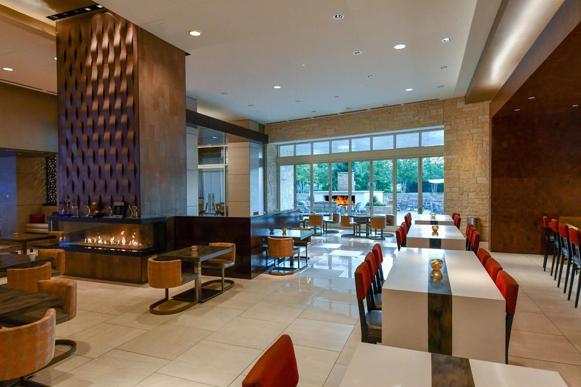 Hilton Dallas/Plano Granite Park Exterior photo