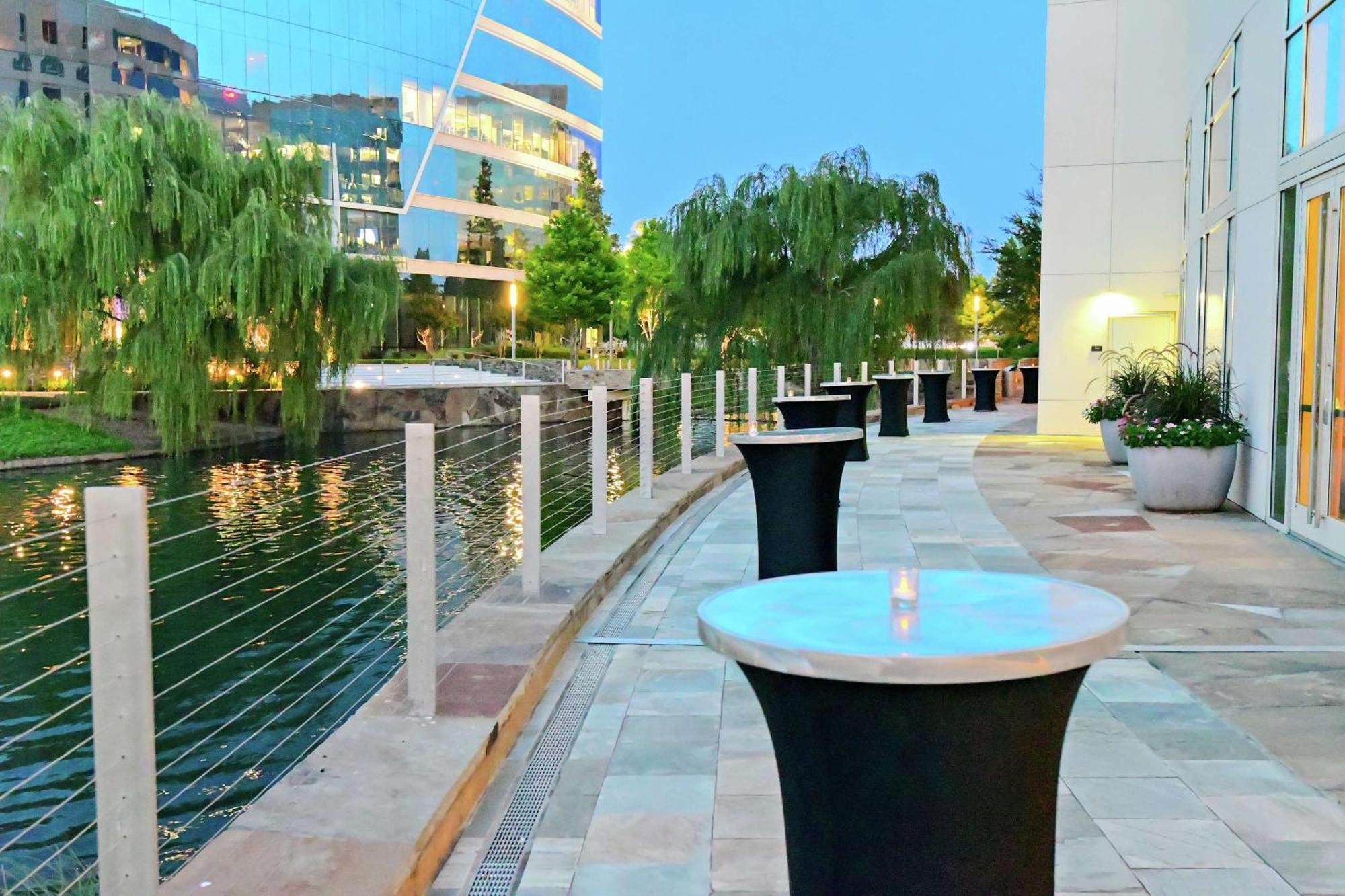 Hilton Dallas/Plano Granite Park Exterior photo